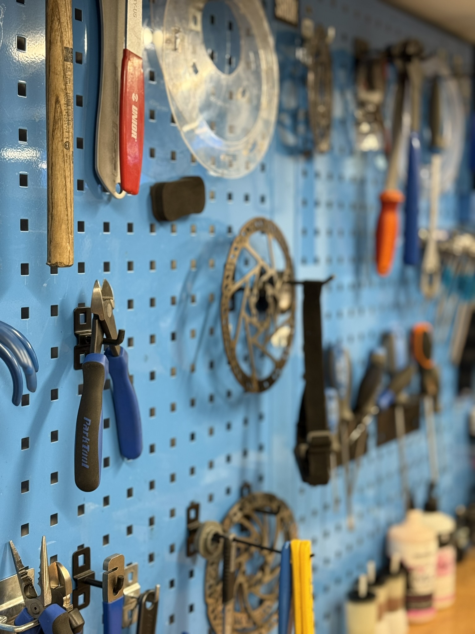 Serwis rowerowy – kiedy oddać rower do profesjonalnego serwisu?